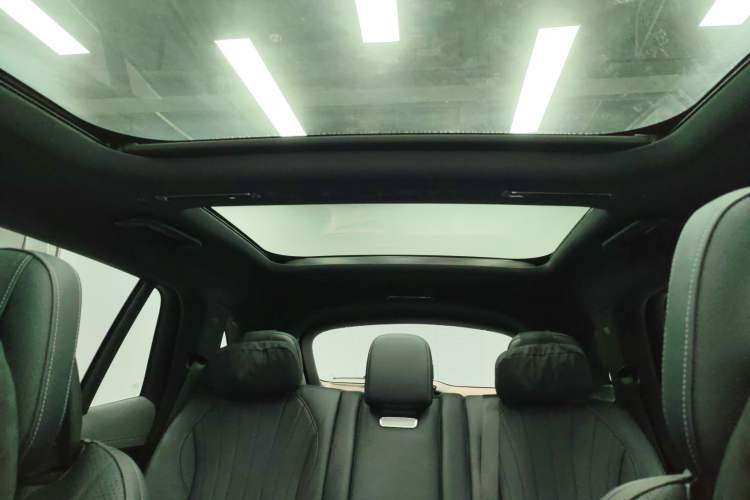 Used Mercedes-Benz EQS 2023 450+ Pioneer Edition Headliner