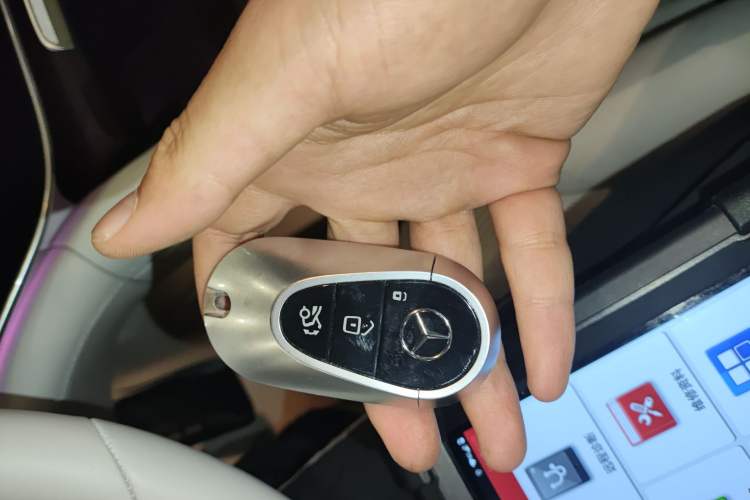 Used Mercedes-Benz EQS 2023 450+ Pioneer Edition Interior 1