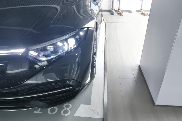 Used Mercedes-Benz EQS 2023 450+ Pioneer Edition Left Front Headlight