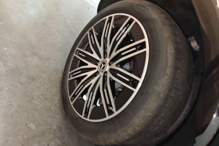 Used Mercedes-Benz EQS 2023 450+ Pioneer Edition Right Rear Wheel Hub