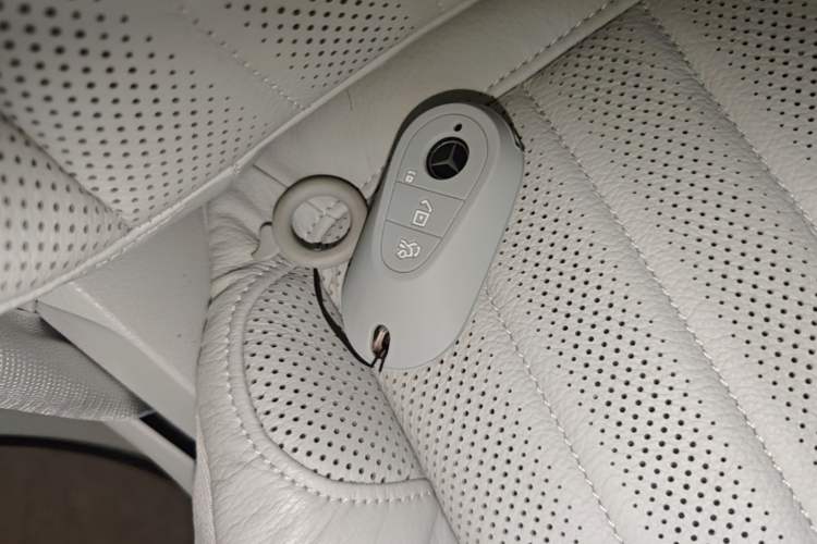 Used Mercedes-Benz EQS 2023 450+ Pioneer Edition Vehicle Key