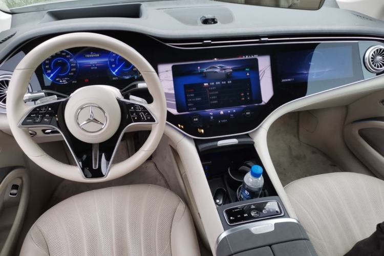 Used Mercedes-Benz EQS 2023 450+ Luxury Edition Center Console