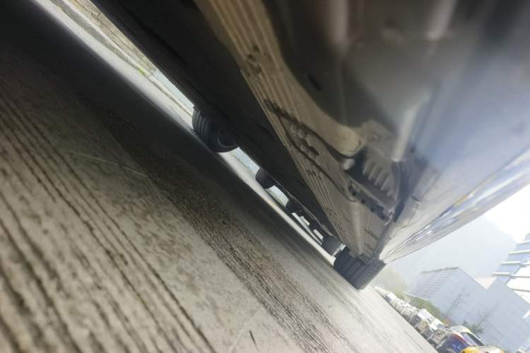Used Mercedes-Benz EQS 2023 580 4MATIC Chassis Front Left