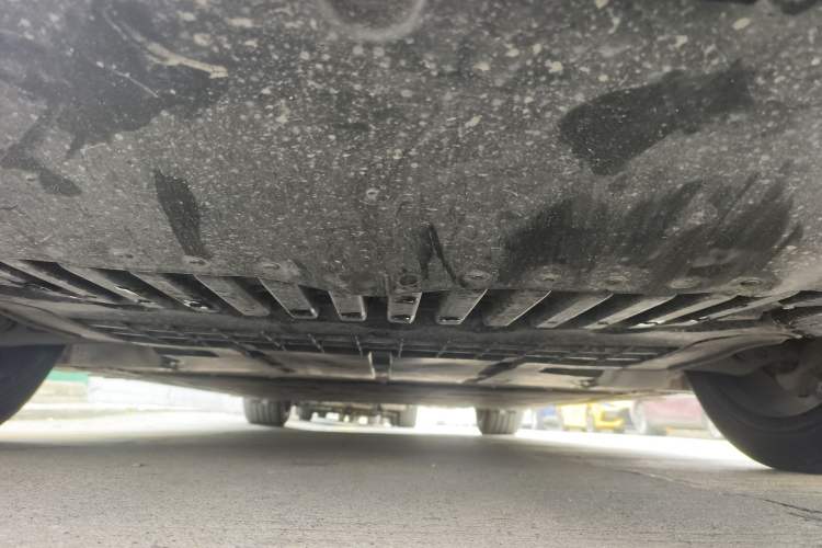 Used Mercedes-Benz EQS 2023 580 4MATIC Chassis Front