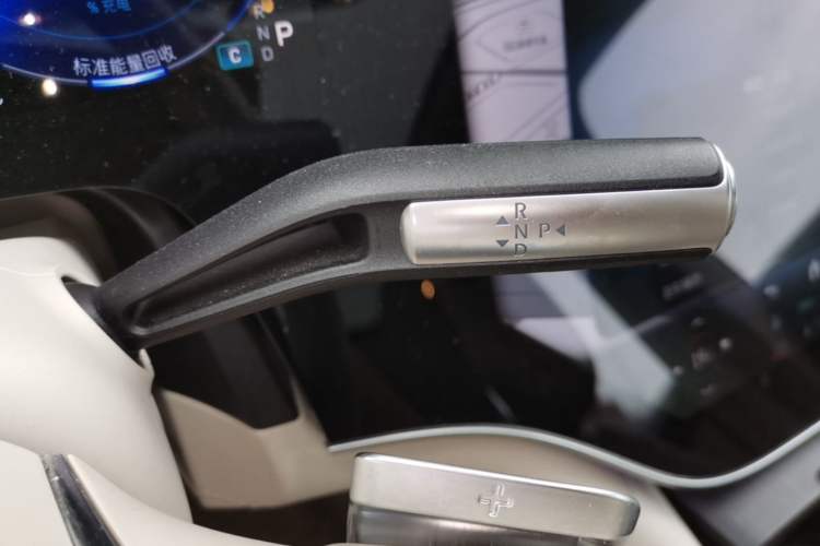 Used Mercedes-Benz EQS 2023 450+ Luxury Edition Gear Lever