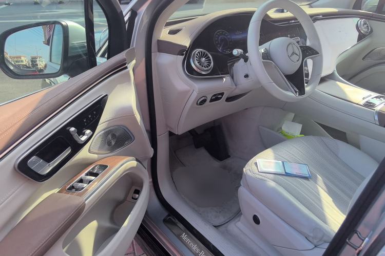 Used Mercedes-Benz EQS 2023 450+ Pioneer Edition Driver Seat