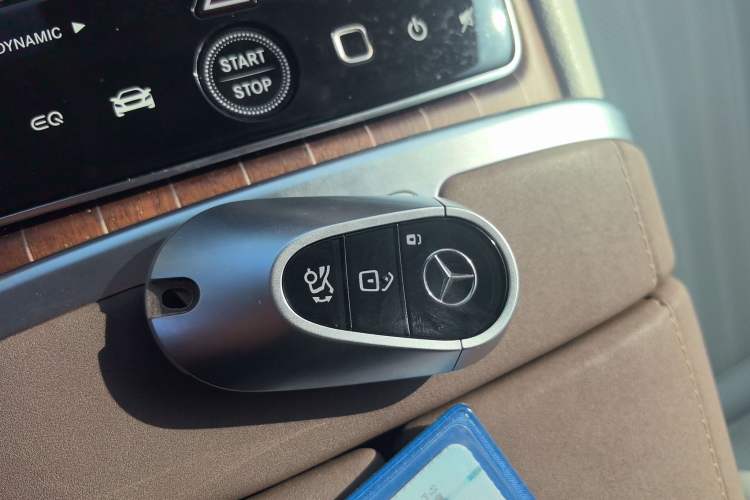 Used Mercedes-Benz EQS 2023 450+ Pioneer Edition Interior 1