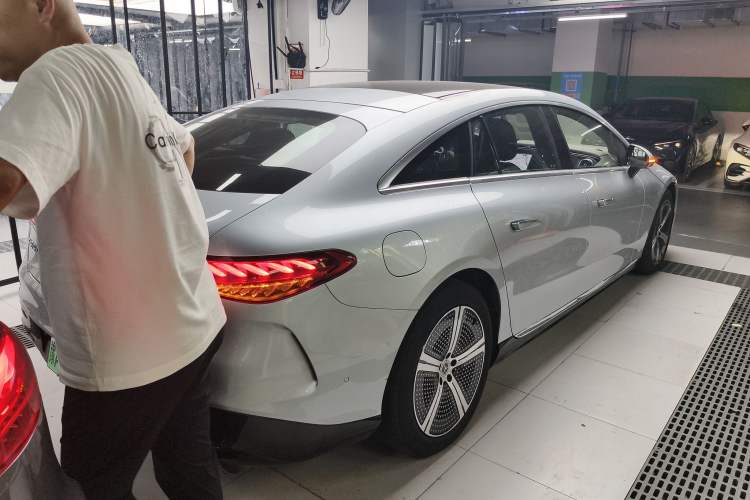 Used Mercedes-Benz EQS 2023 450+ Luxury Edition Rear Right 45 Deg