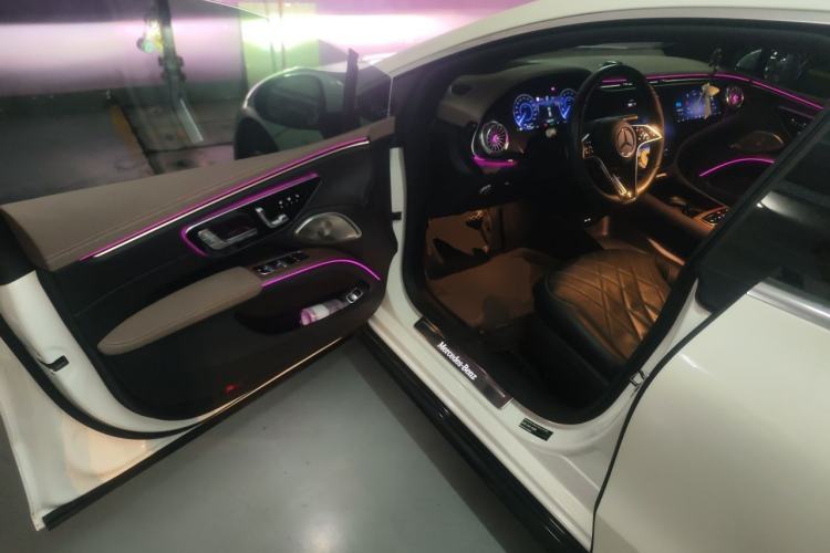 Used Mercedes-Benz EQS 2023 580 4MATIC Driver Seat