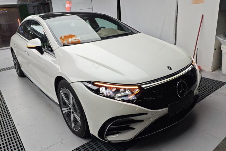 Used Mercedes-Benz EQS 2023 450+ Luxury Edition Front Right 45 Deg
