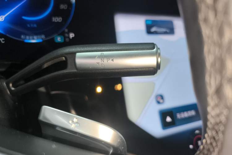 Used Mercedes-Benz EQS 2023 450+ Pioneer Edition Gear Lever
