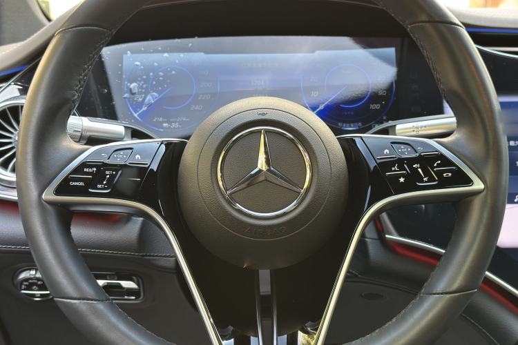 Used Mercedes-Benz EQS 2023 450+ Pioneer Edition Interior 2