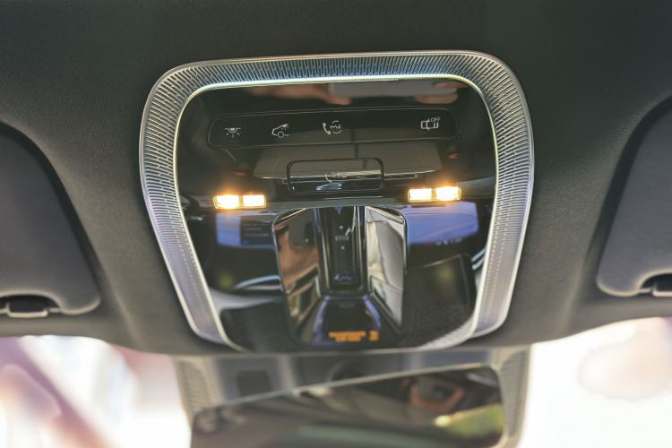 Used Mercedes-Benz EQS 2023 450+ Pioneer Edition Interior 4