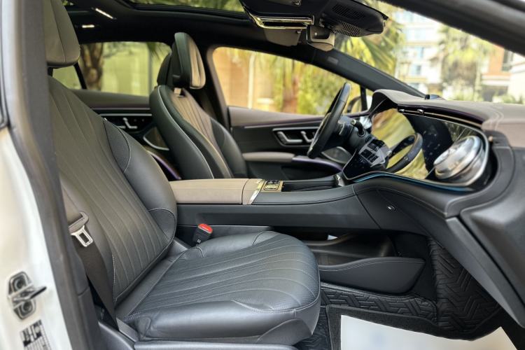 Used Mercedes-Benz EQS 2023 450+ Pioneer Edition Interior 5