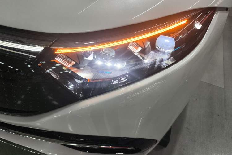 Used Mercedes-Benz EQS 2023 450+ Pioneer Edition Left Front Headlight