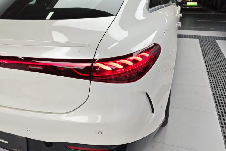 Used Mercedes-Benz EQS 2023 450+ Luxury Edition Right Rear Taillight