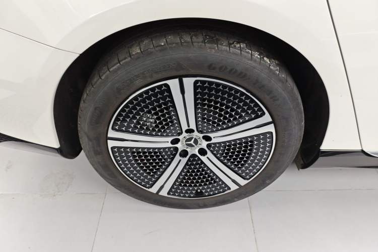 Used Mercedes-Benz EQS 2023 450+ Luxury Edition Right Rear Wheel Hub