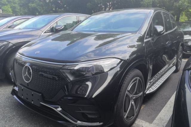 Used Mercedes-Benz EQS SUV 2025 500 4MATIC