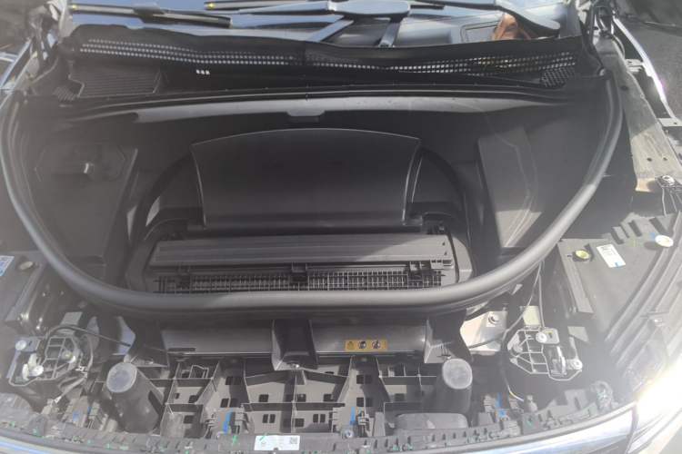 Used Mercedes-Benz EQS 2025 500 4MATIC Engine Bay