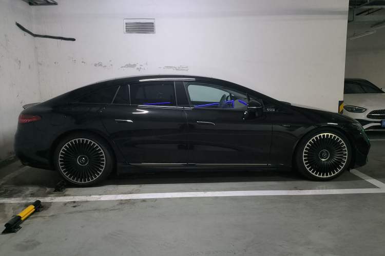 Used Mercedes-Benz EQS AMG 2022 AMG EQS 53 4MATIC+ Exterior 3