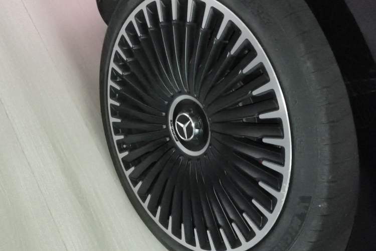 Used Mercedes-Benz EQS AMG 2022 AMG EQS 53 4MATIC+ Right Rear Wheel Hub