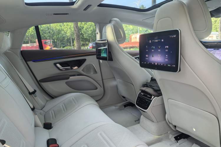Used Mercedes-Benz EQS AMG 2022 AMG EQS 53 4MATIC+ Interior 9