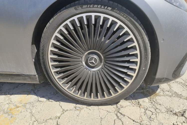 Used Mercedes-Benz EQS AMG 2022 AMG EQS 53 4MATIC+ Right Front Wheel Hub