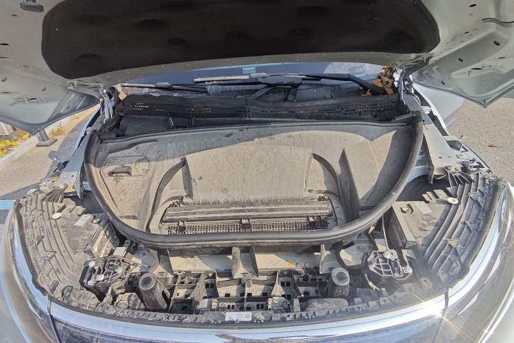 Used Mercedes-Benz EQS SUV 2023 450 4MATIC Pioneer Edition Engine Bay