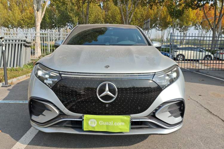 Used Mercedes-Benz EQS SUV 2023 450 4MATIC Pioneer Edition Front