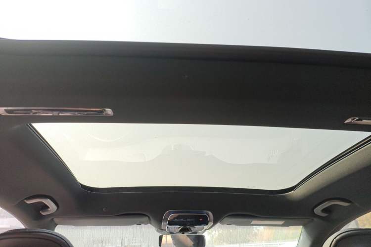 Used Mercedes-Benz EQS SUV 2023 450 4MATIC Pioneer Edition Headliner