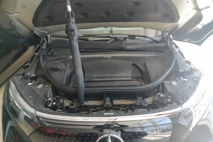Used Mercedes-Benz EQS SUV 2023 450 4MATIC Pioneer Edition Engine Bay