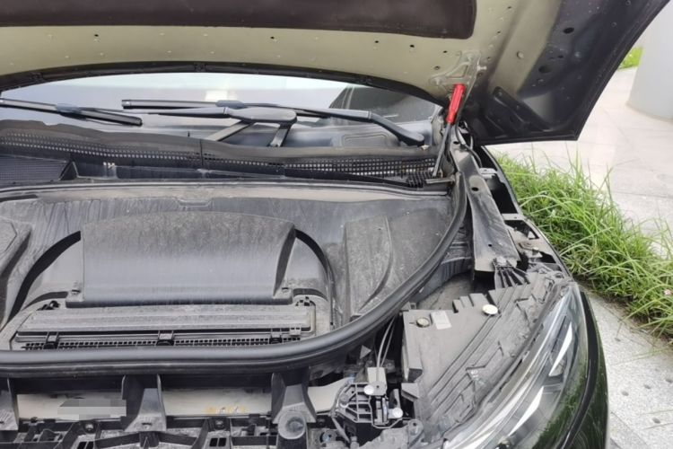 Used Mercedes-Benz EQS SUV 2023 450 4MATIC Luxury Edition Engine Bay Left