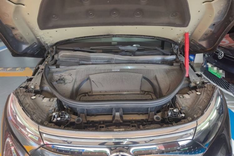 Used Mercedes-Benz EQS SUV 2023 450 4MATIC Pioneer Edition Engine Bay