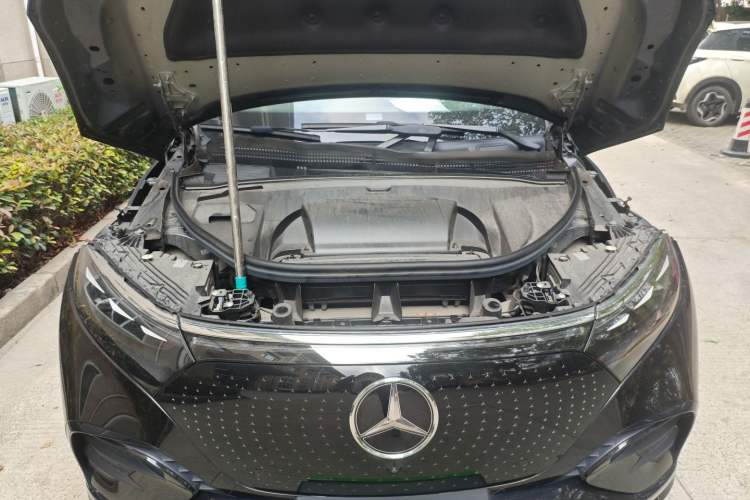 Used Mercedes-Benz EQS SUV 2023 450 4MATIC Pioneer Edition Engine Bay