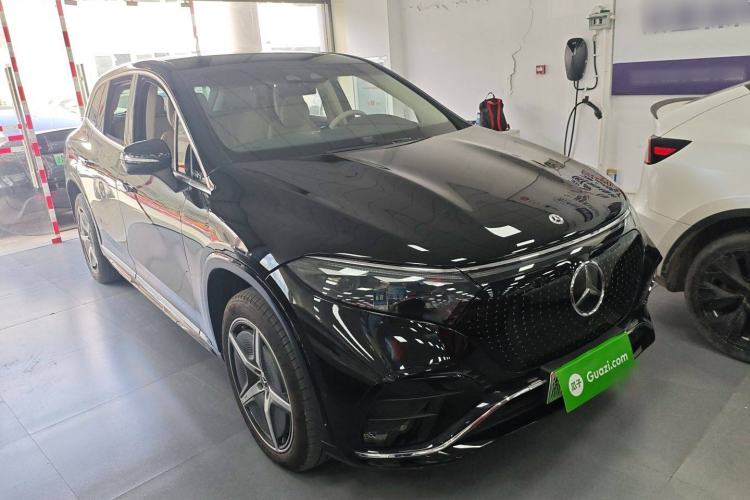Used Mercedes-Benz EQS SUV 2023 450 4MATIC Pioneer Edition Exterior 2