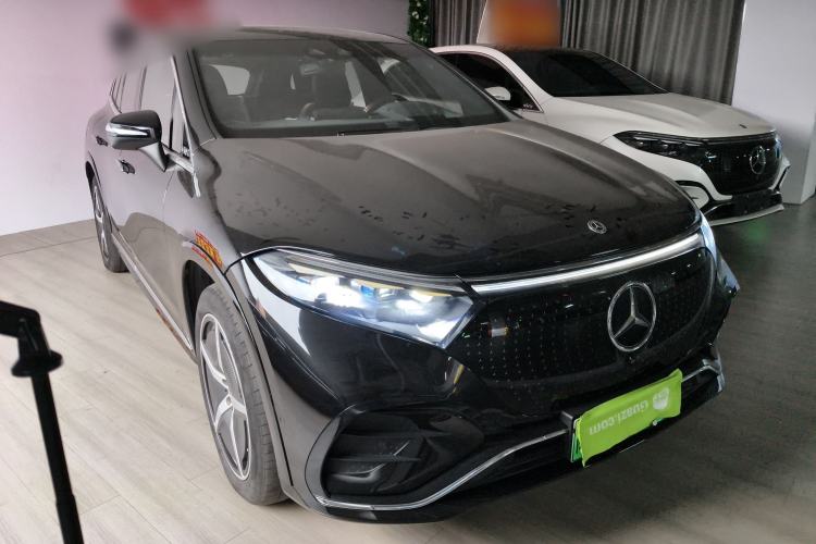 Used Mercedes-Benz EQS SUV 2023 450 4MATIC Pioneer Edition Exterior 2