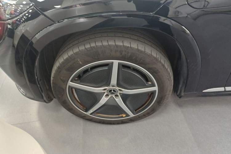Used Mercedes-Benz EQS SUV 2023 450 4MATIC Pioneer Edition Exterior 7