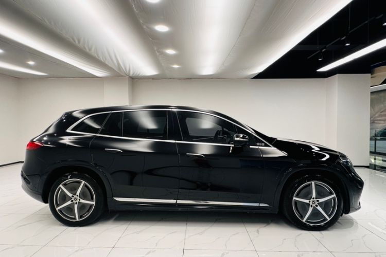 Used Mercedes-Benz EQS SUV 2023 450 4MATIC Pioneer Edition Exterior 9