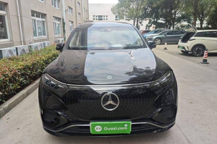 Used Mercedes-Benz EQS SUV 2023 450 4MATIC Pioneer Edition Front