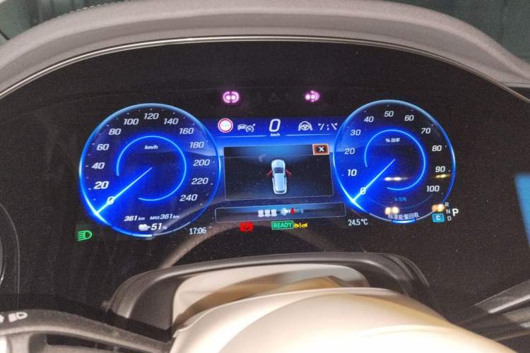 Used Mercedes-Benz EQS SUV 2023 450 4MATIC Pioneer Edition Instrument Cluster