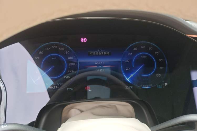 Used Mercedes-Benz EQS SUV 2023 450 4MATIC Pioneer Edition Instrument Cluster