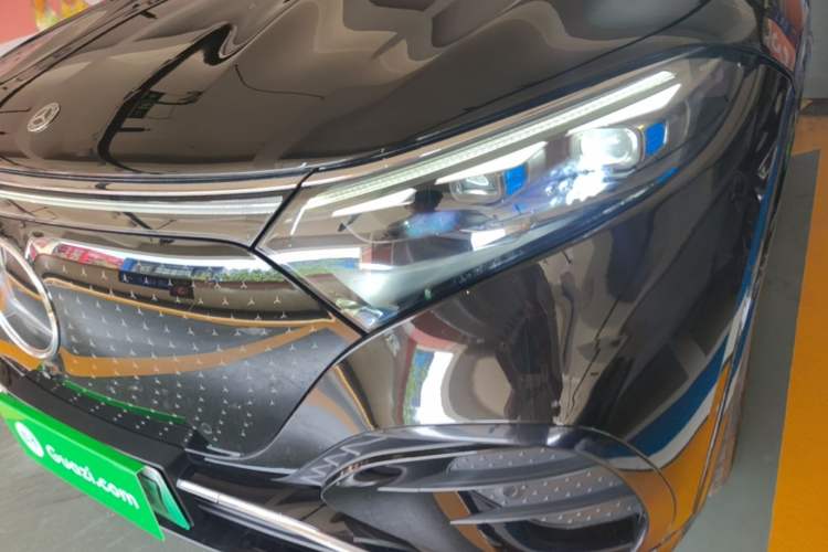 Used Mercedes-Benz EQS SUV 2023 450 4MATIC Pioneer Edition Left Front Headlight