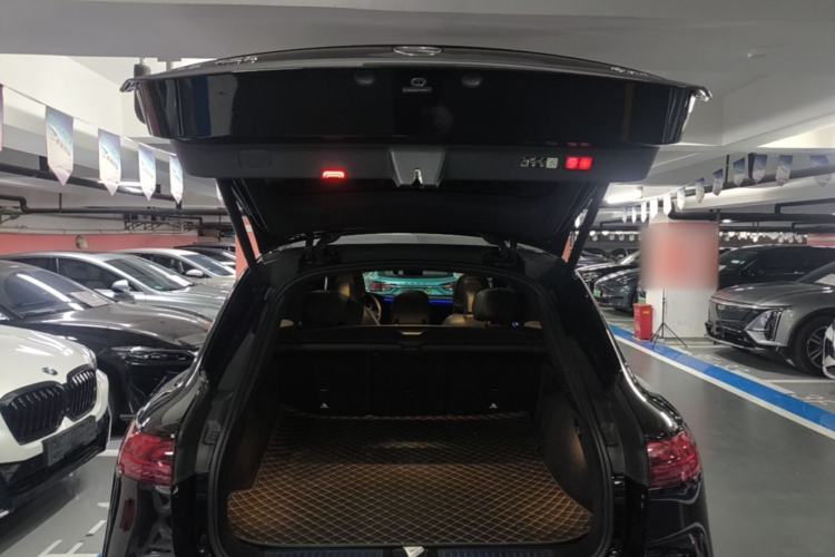 Used Mercedes-Benz EQS SUV 2023 450 4MATIC Pioneer Edition Trunk