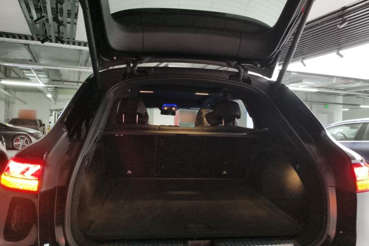 Used Mercedes-Benz EQS SUV 2023 450 4MATIC Pioneer Edition Trunk