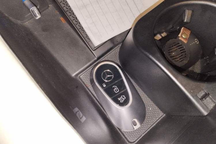 Used Mercedes-Benz EQS SUV 2023 450 4MATIC Pioneer Edition Vehicle Key