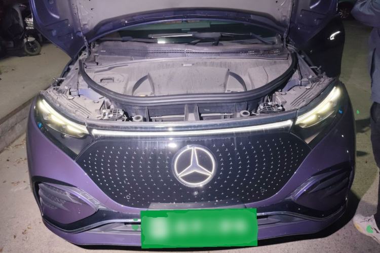 Used Mercedes-Benz EQS SUV 2023 450 4MATIC Pioneer Edition Engine Bay