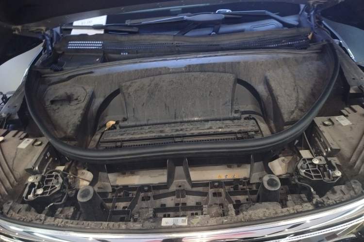 Used Mercedes-Benz EQS SUV 2023 450 4MATIC Pioneer Edition Engine Bay