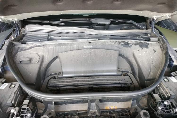 Used Mercedes-Benz EQS SUV 2023 450+ Engine Bay