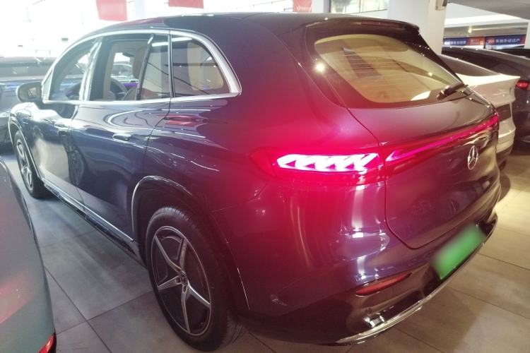 Used Mercedes-Benz EQS SUV 2023 450 4MATIC Pioneer Edition Exterior 2