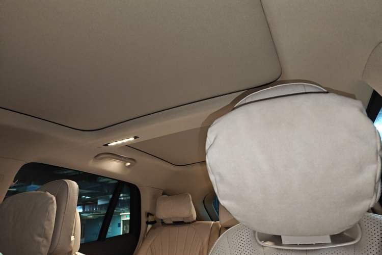 Used Mercedes-Benz EQS SUV 2023 450 4MATIC Pioneer Edition Headliner